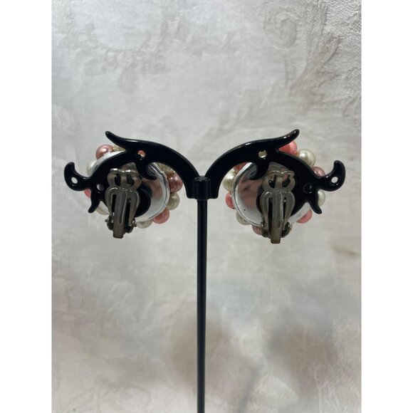 Vintage Clip On Cotton Candy Pink Earrings Ear Clips Cluster Japan 1950s Stunnin - Picture 2 of 5